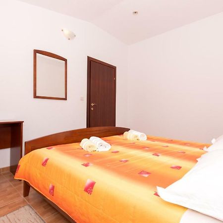 Apartments Fumija Trogir Ngoại thất bức ảnh
