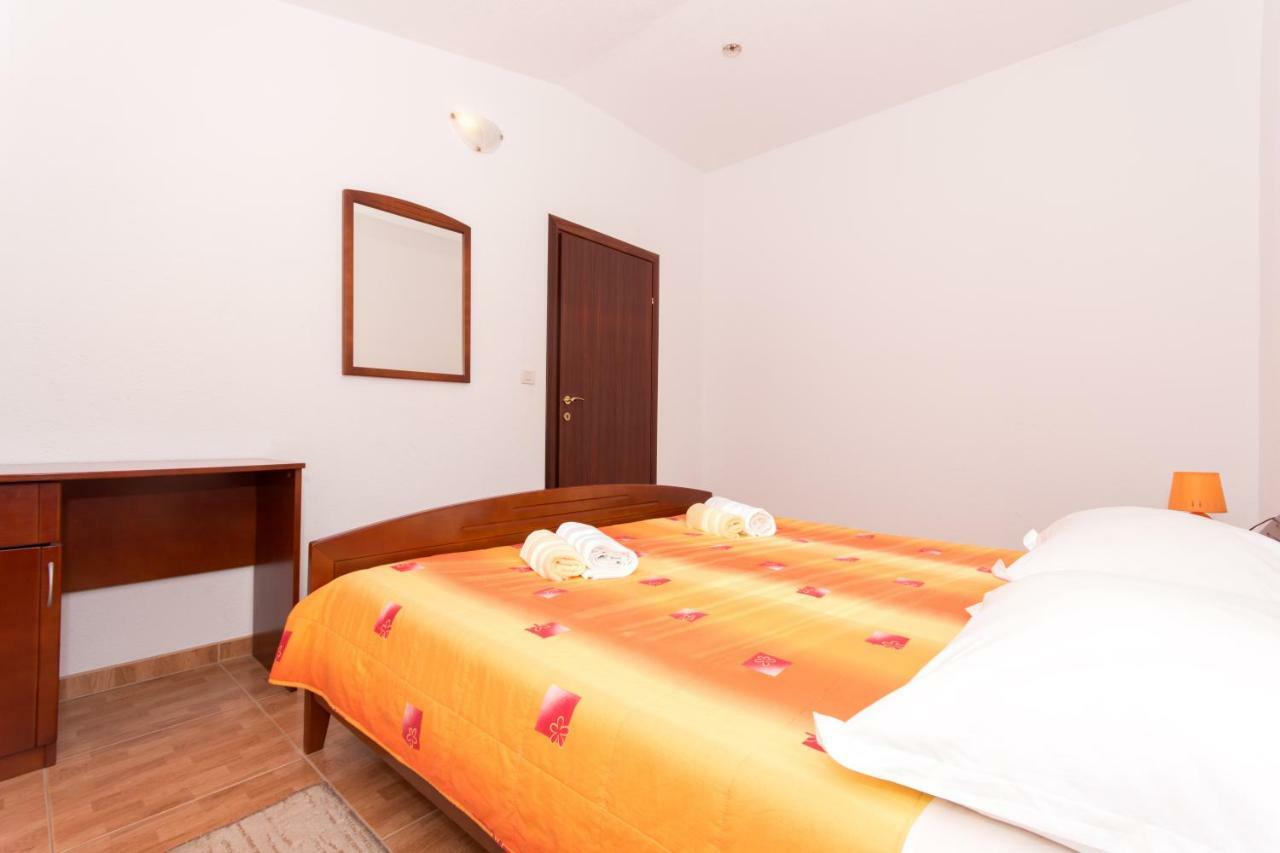 Apartments Fumija Trogir Ngoại thất bức ảnh