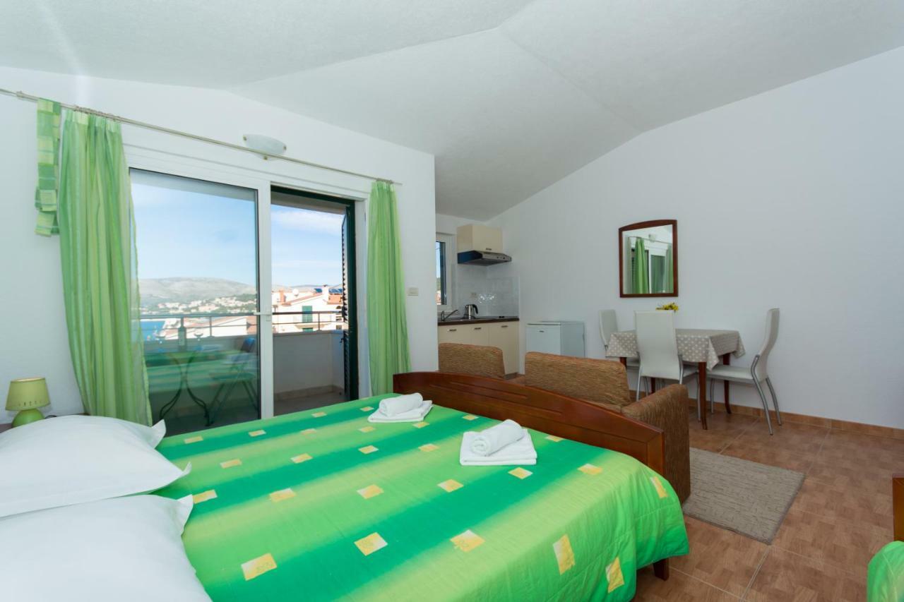 Apartments Fumija Trogir Ngoại thất bức ảnh