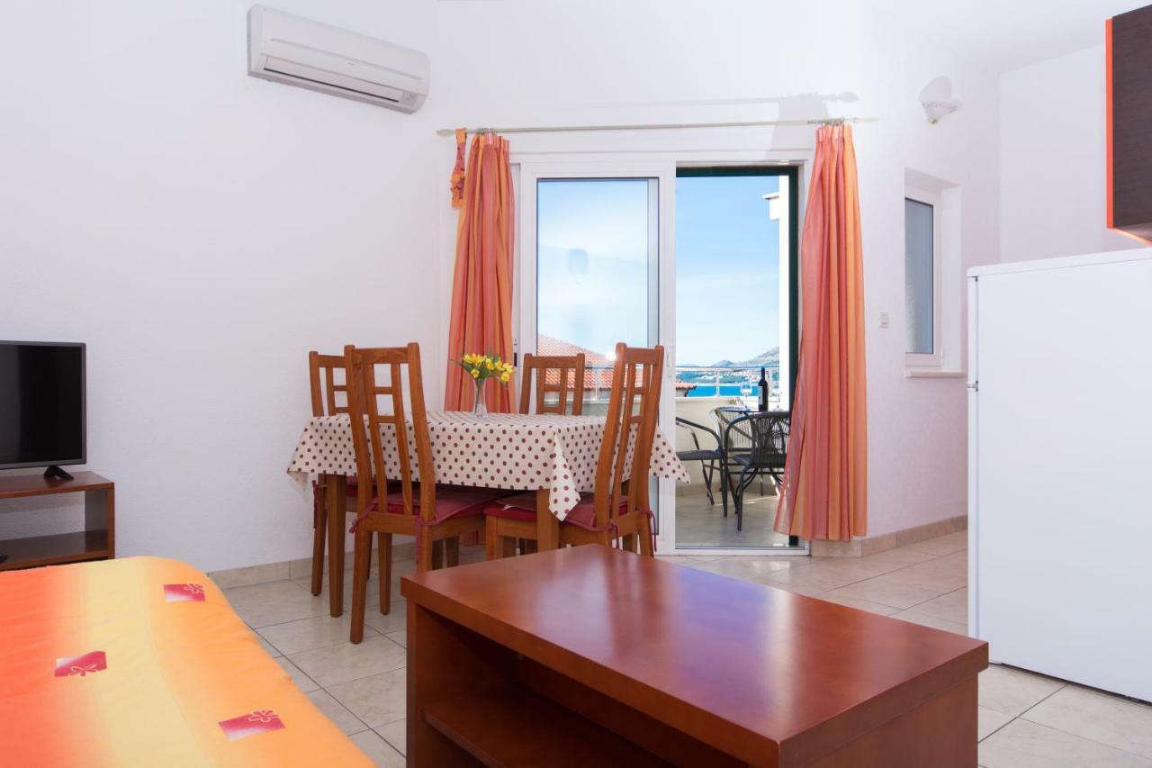 Apartments Fumija Trogir Ngoại thất bức ảnh