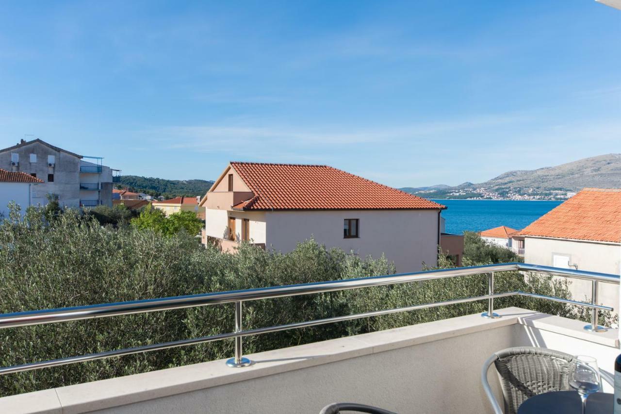 Apartments Fumija Trogir Ngoại thất bức ảnh