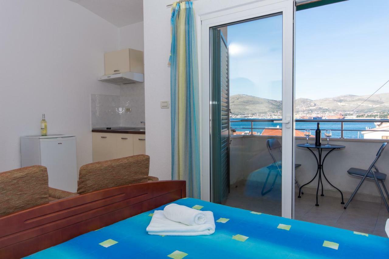 Apartments Fumija Trogir Ngoại thất bức ảnh