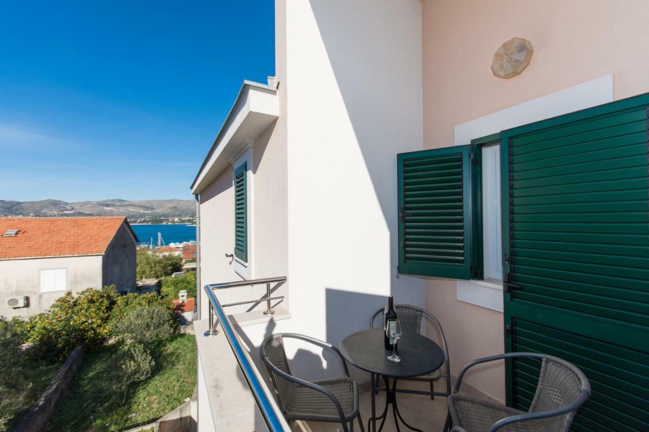 Apartments Fumija Trogir Ngoại thất bức ảnh