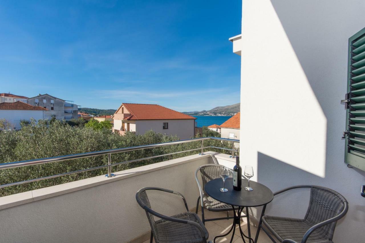 Apartments Fumija Trogir Ngoại thất bức ảnh